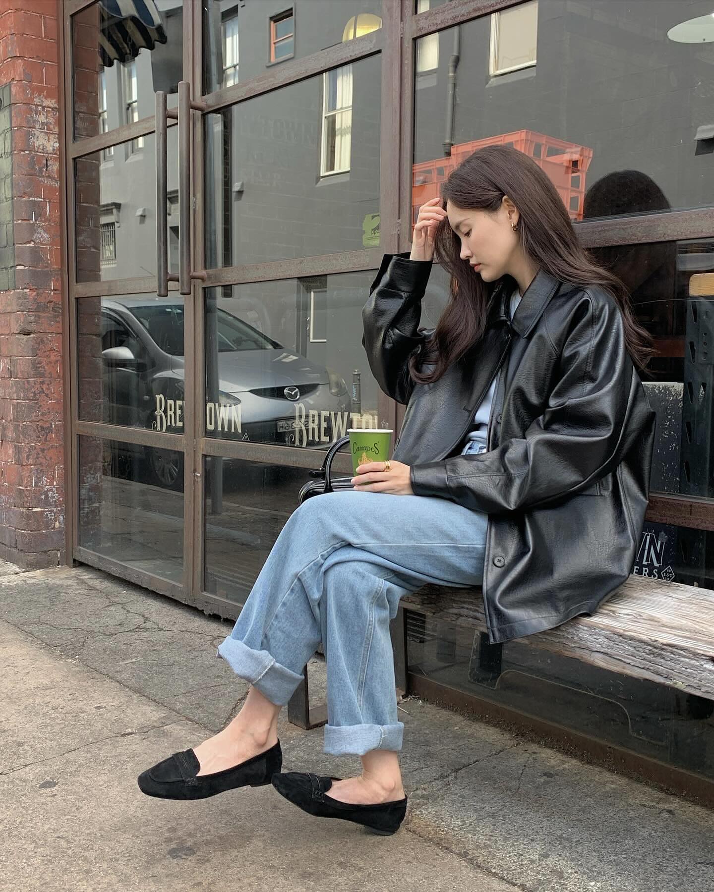 5 mẫu giày theo phong cách tối giản, phối đồ kiểu gì cũng đẹp-3