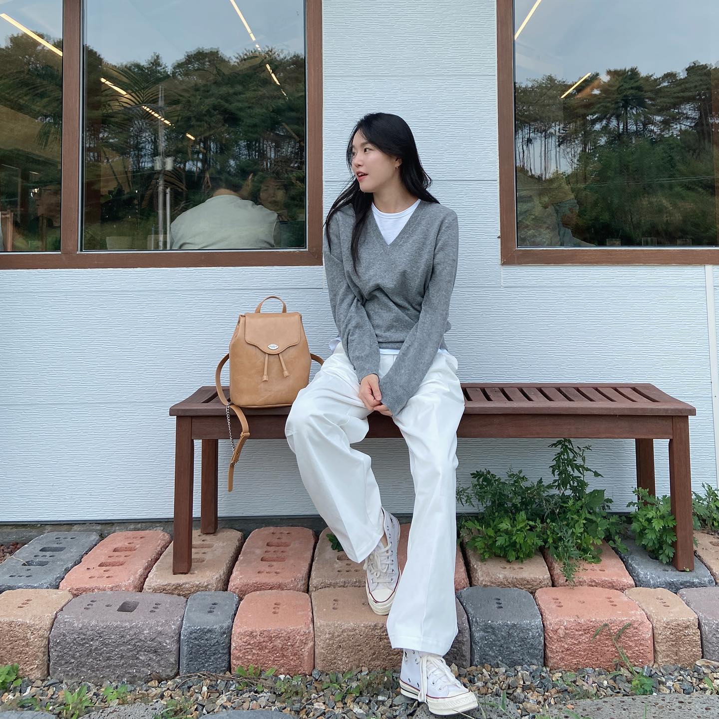 5 mẫu giày theo phong cách tối giản, phối đồ kiểu gì cũng đẹp-9