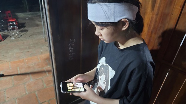 Tang thương bao trùm ngôi nhà cấp 4 của cô gái bị sát hại ở Hà Nội: Tết về con còn sắm sửa bánh kẹo, quần áo, vậy mà...-8