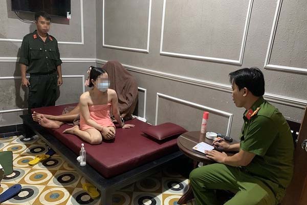 Bộ Công an: Cần cấm tuyệt đối nồng độ cồn với lái xe-2