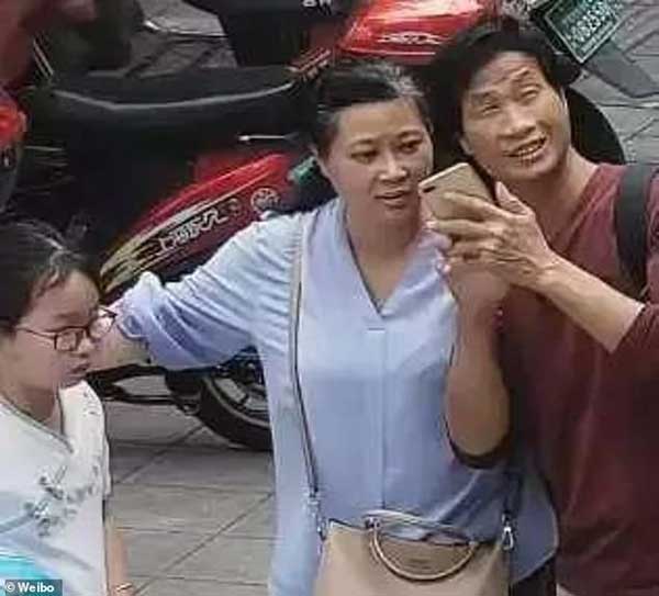 Bé gái 9 tuổi mất tích cùng khách thuê nhà và cuộc tìm kiếm chấn động: Huy động lực lượng chức năng 7 thành phố, hàng triệu người cầu nguyện-2