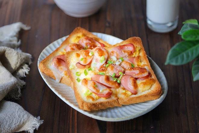 Còn thừa vài lát bánh mì, biến tấu kiểu này được món ăn sáng chất lượng hơn ngoài quán-7