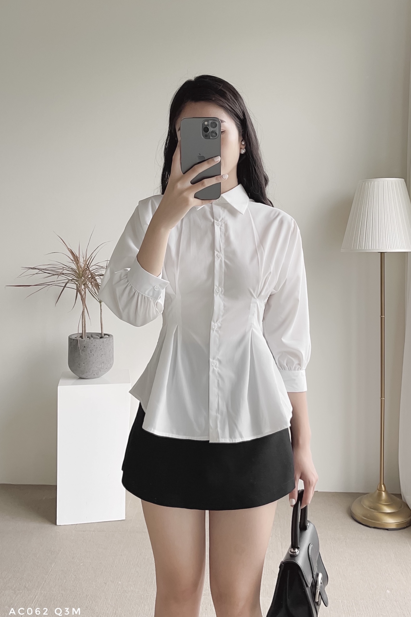 4 kiểu áo sơ mi giúp bạn trông thon thả, mảnh mai hơn-7