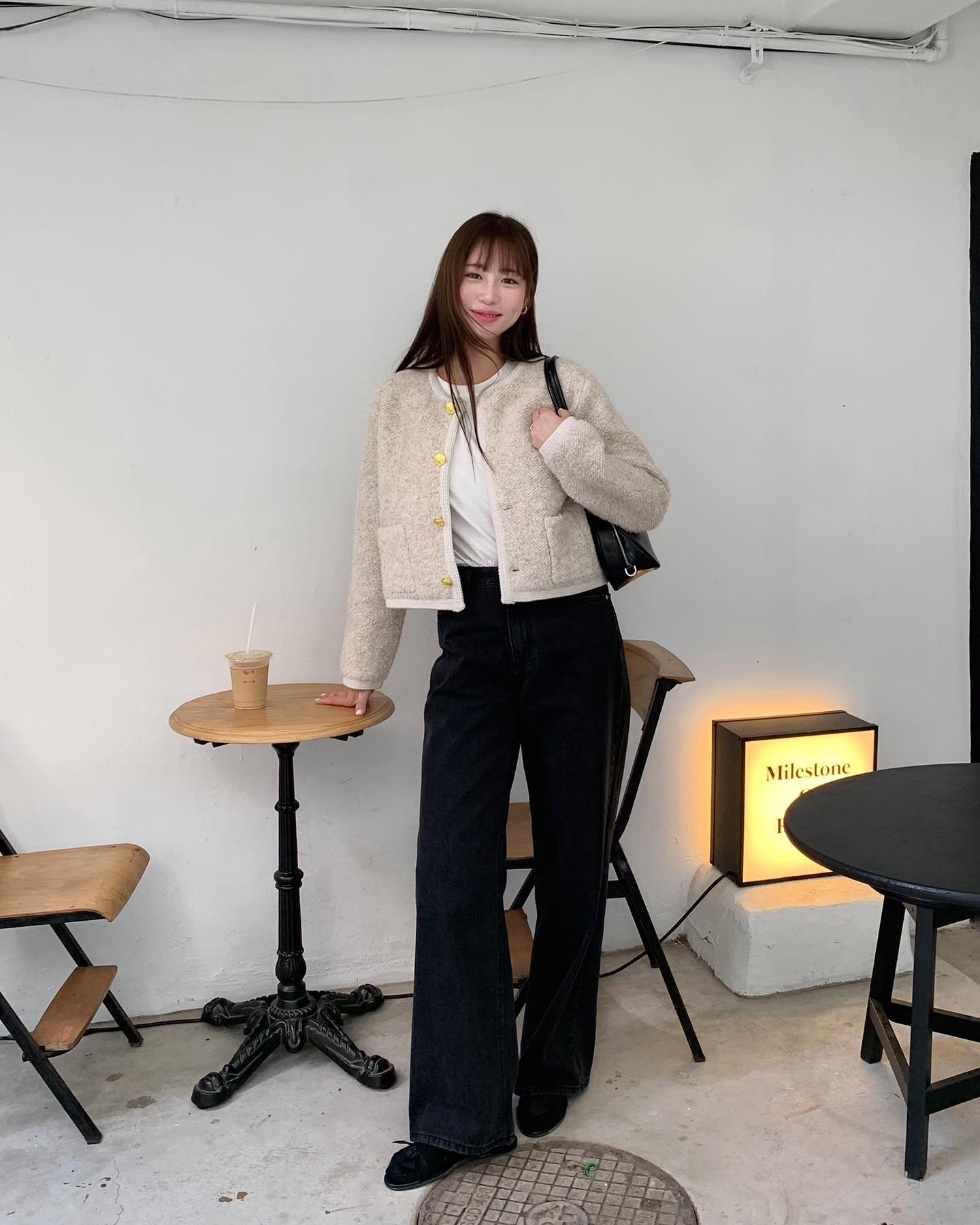 4 món thời trang màu đen không khiến bạn già hơn, trái lại còn hack tuổi hiệu quả-5