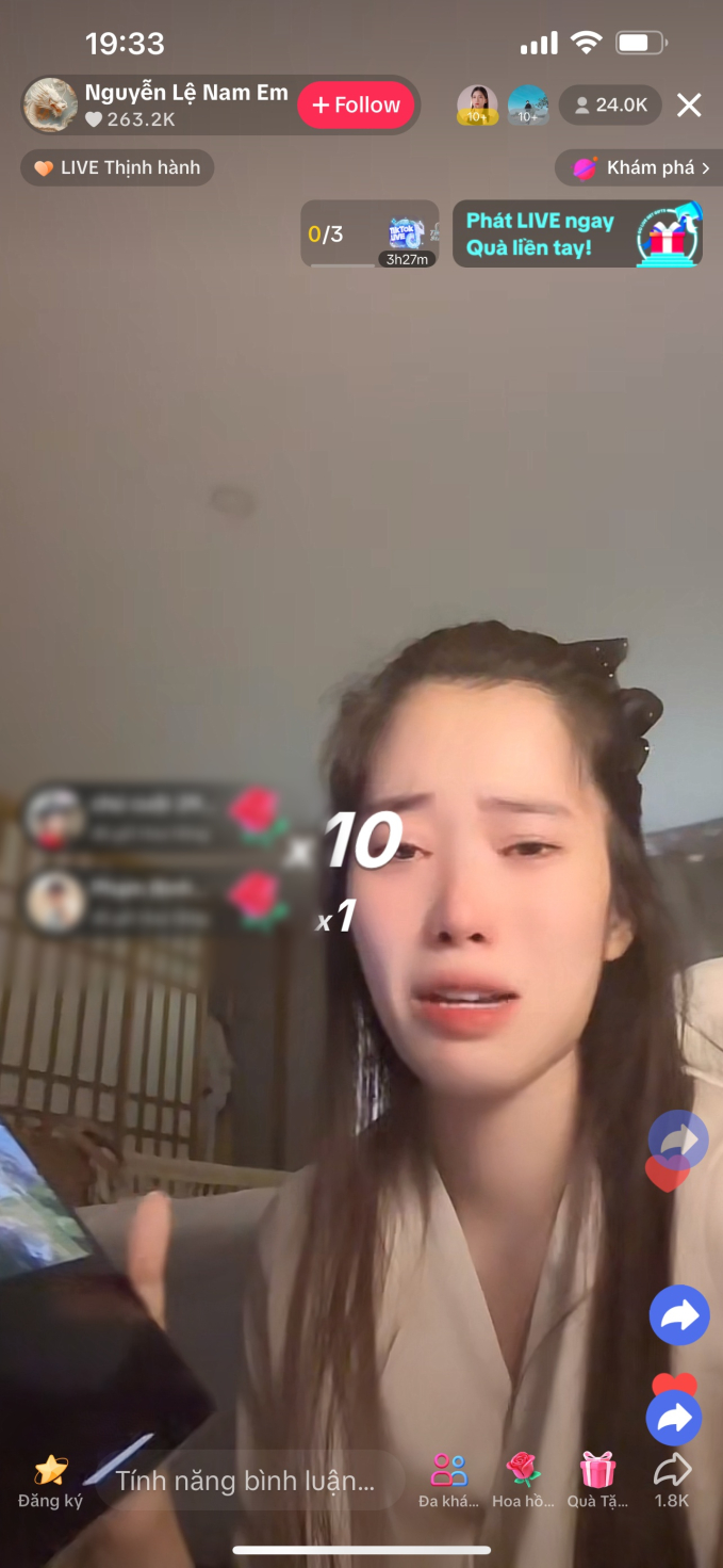 Nam Em mở nhạc phim Mai của Trấn Thành rồi gào khóc trên livestream, hỏi đã làm gì sai trong trạng thái cực bất ổn-2