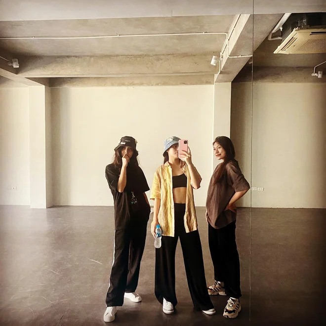 Tin vui cực mạnh của bộ tộc: Độ Mixi khoe gia đình sắp có thành viên mới, bà chủ kênh gây chú ý vì bùng kèo nhảy hiphop-4