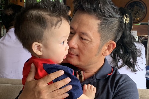 Bé gái xinh đẹp bật khóc: Con mệt mỏi lắm rồi! vì mẹ bắt học đủ môn năng khiếu từ piano đến khiêu vũ, mẫu nhí...-8