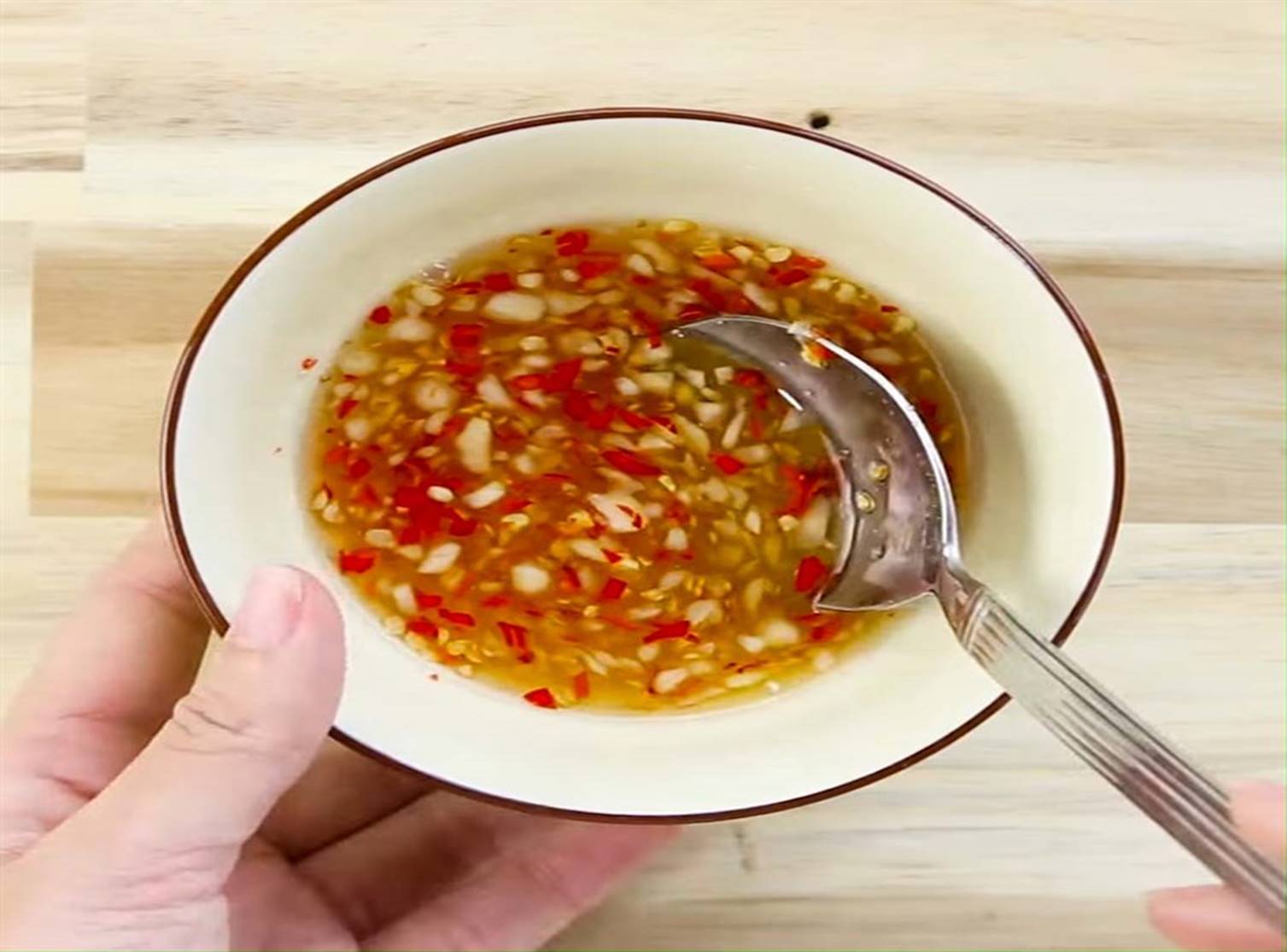 Sườn làm theo cách này vừa đơn giản, tiết kiệm thời gian mà còn rất ngon-9