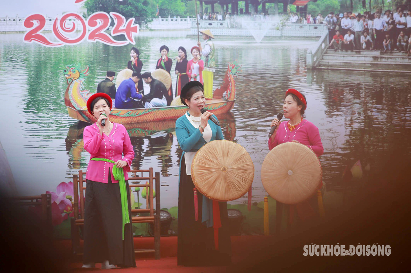 Biển người nô nức trẩy Hội Lim, thướng tiền cho các liền anh, liền chị-6