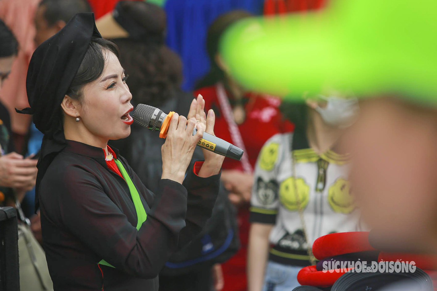 Biển người nô nức trẩy Hội Lim, thướng tiền cho các liền anh, liền chị-7