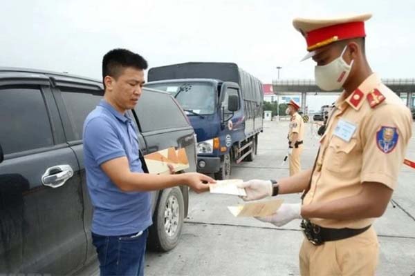 Đồng thuận đề xuất trừ điểm giấy phép lái xe-3