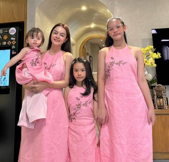 Con gái Phạm Quỳnh Anh - Quang Huy dậy thì trổ mã cao lớn, chân dài ăn đứt mẹ ca sĩ-2