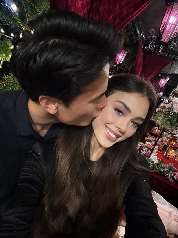 Vợ mẫu tây đi diễn xinh đẹp như thiên thần nhưng Bùi Tiến Dũng lại lo lắng, vào tận trang cá nhân để nhắc nhở-3