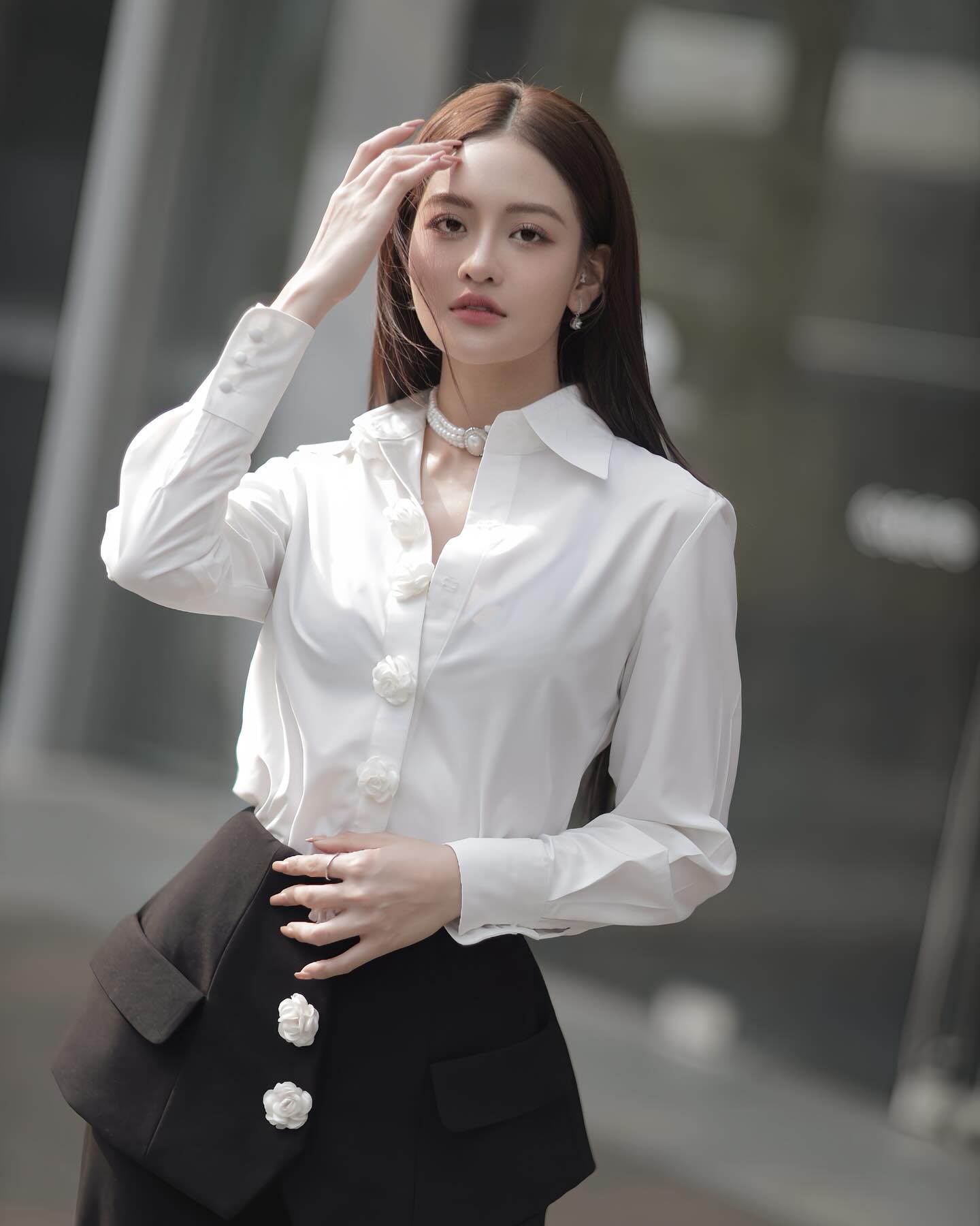 Mặc đẹp không khó với 10 cách diện áo sơ mi trắng từ dàn mỹ nhân phim VTV-6