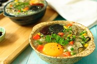 Bật mí công thức làm súp hàu trứng bắc thảo nhanh, đơn giản siêu phù hợp cho người mới ốm dậy