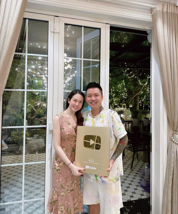 Công tử nhà giàu trong Đào, phở và piano” ngoài đời sở hữu cơ ngơi bạc tỷ: Nhà cổ đối diện Hồ Gươm, tậu 2 căn biệt thự đồ sộ-6