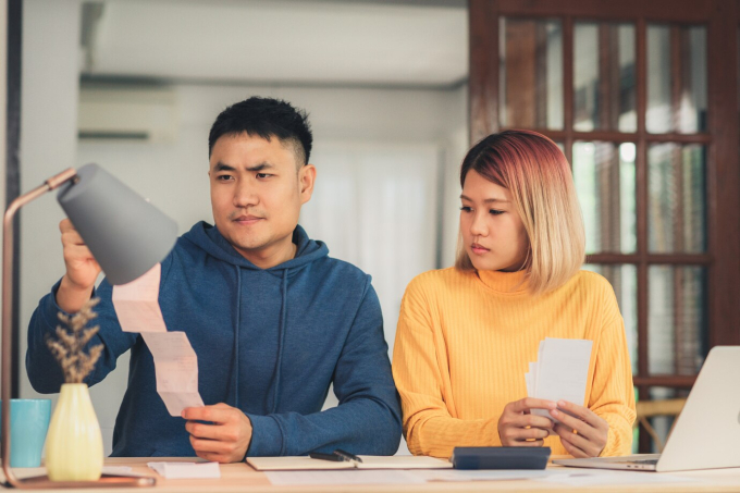 Nhắc nhở chồng tiết kiệm để sinh con, tôi nhận lại câu trả lời như sét đánh ngang tai-1