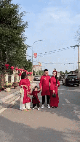 Chu Thanh Huyền bị góp ý vì hành động thiếu lễ phép với mẹ chồng, chị dâu của Quang Hải lên tiếng giải đáp-3