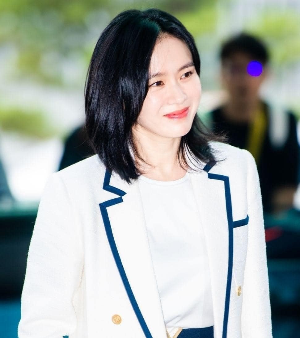 4 kiểu tóc ngang vai giúp phụ nữ trên 40 tuổi thăng hạng nhan sắc-2