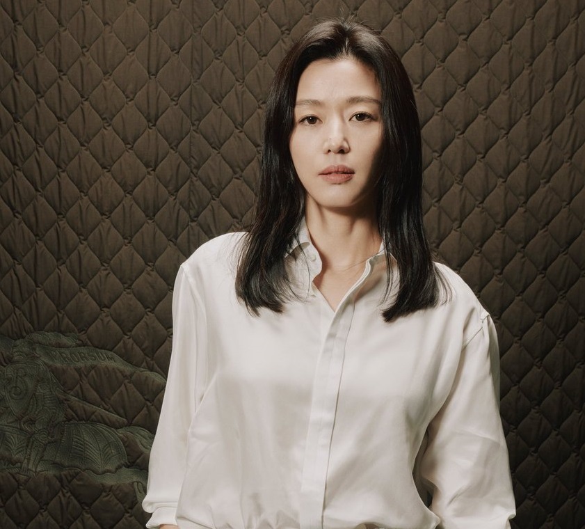 4 kiểu tóc ngang vai giúp phụ nữ trên 40 tuổi thăng hạng nhan sắc-8