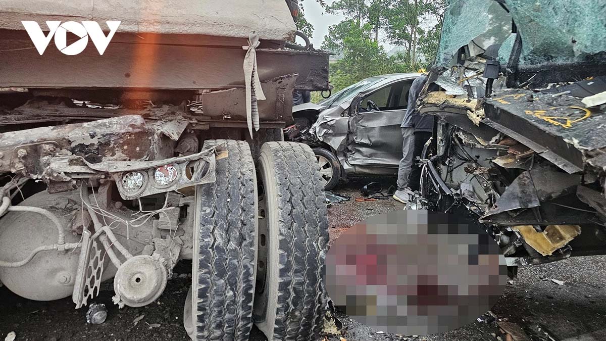 Tai nạn liên hoàn trên quốc lộ 1A, tài xế tử vong tại chỗ-2