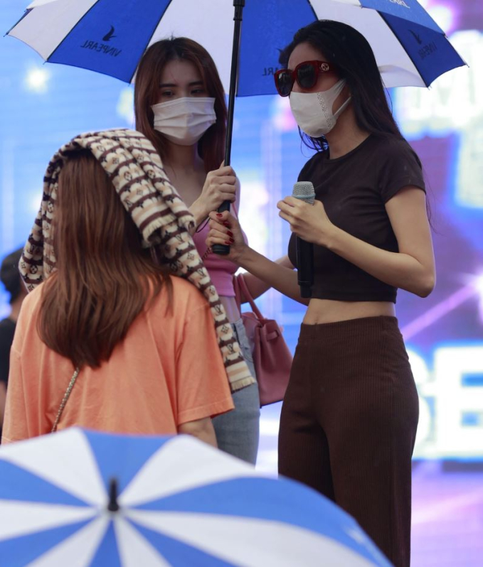 Em gái Lê Công Vinh và cuộc sống mẹ đơn thân vỏn vẹn trong 3 chữ giàu, sang, xinh”, hé lộ mối quan hệ với Thủy Tiên-4