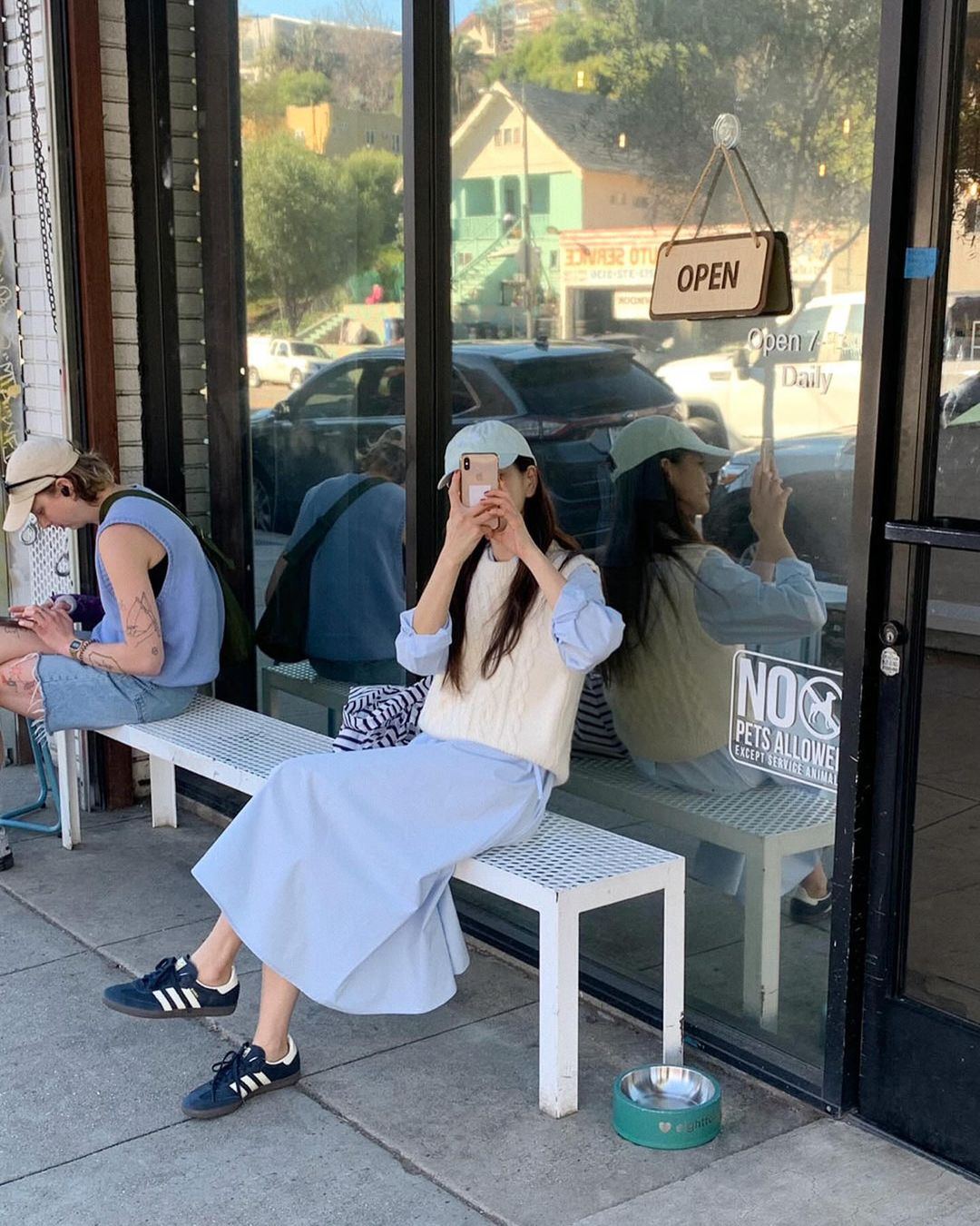 Combo màu sắc đã mặc là đẹp: Tôn da, hiện đại và hợp mọi style-9