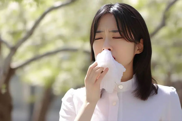 Ung thư vòm họng rất giỏi ẩn náu”, 5 triệu chứng dễ bỏ qua ở giai đoạn đầu nên đặc biệt chú ý-1
