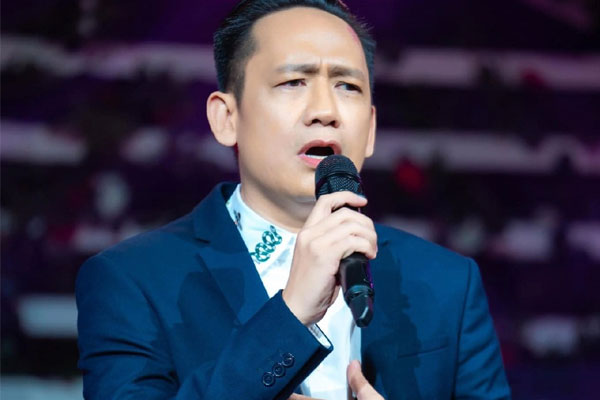 Quan điểm đang gây bàn tán của ca sĩ Duy Mạnh về người đẹp trong showbiz: Yêu đại gia chán chê, lúc bị bỏ thì quay ra trách móc-1