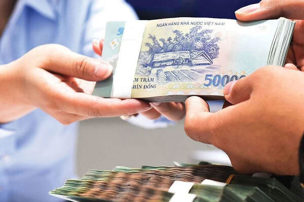 Sau Tết, lãi suất nhiều ngân hàng tiếp tục dò đáy-1