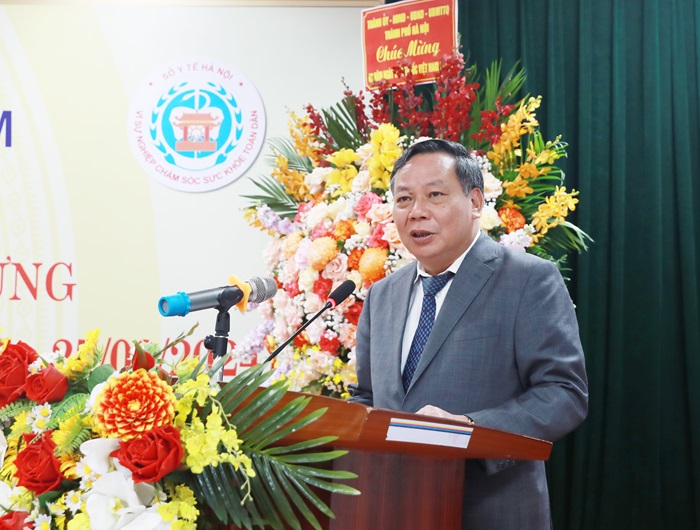 Phó Bí thư Thành ủy Nguyễn Văn Phong thăm, chúc mừng các cơ sở Y tế nhân Ngày Thầy thuốc Việt Nam-8