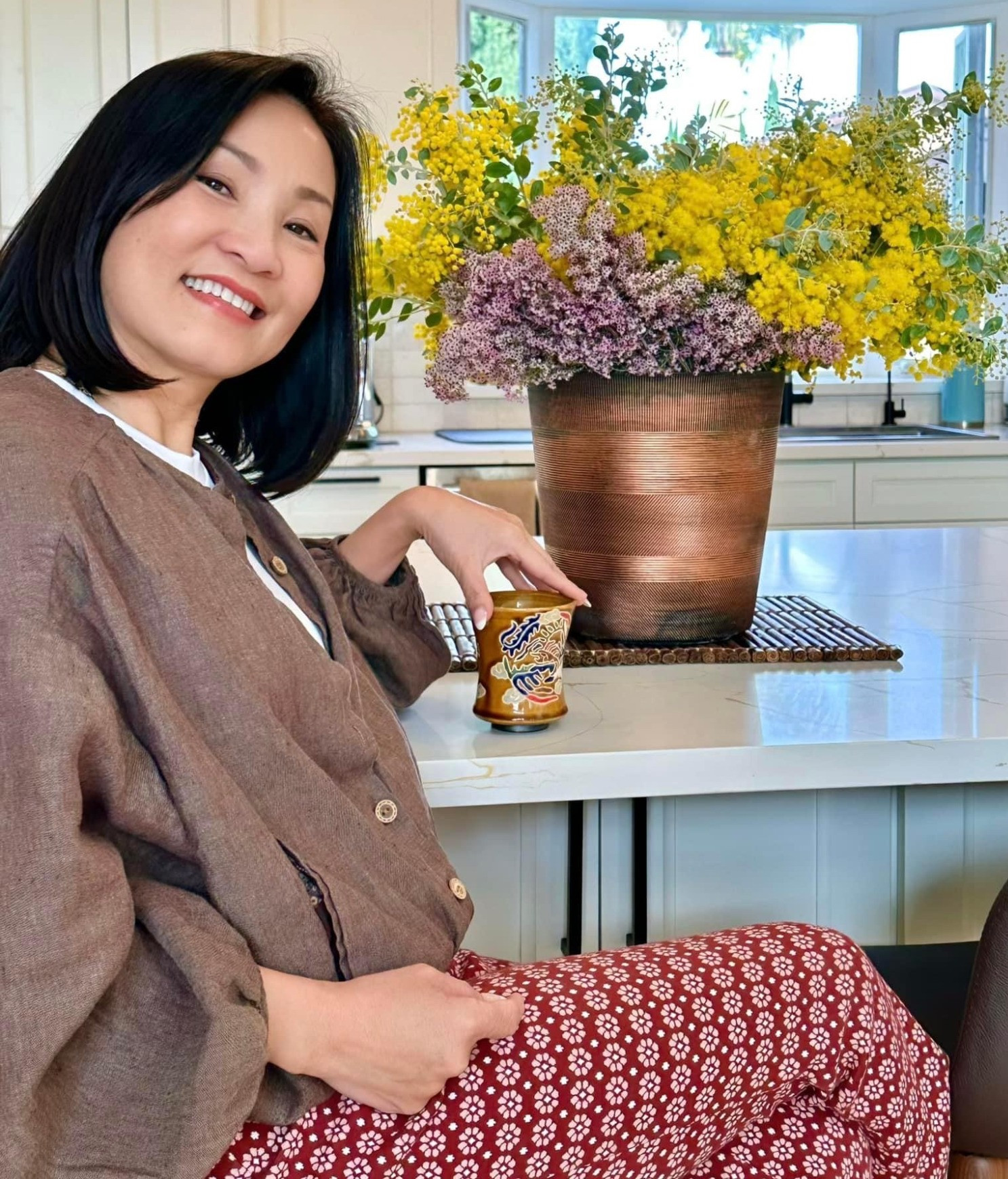 Biệt thự ở Mỹ như resort 5 sao của phú bà Hồng Đào phim Mai-12