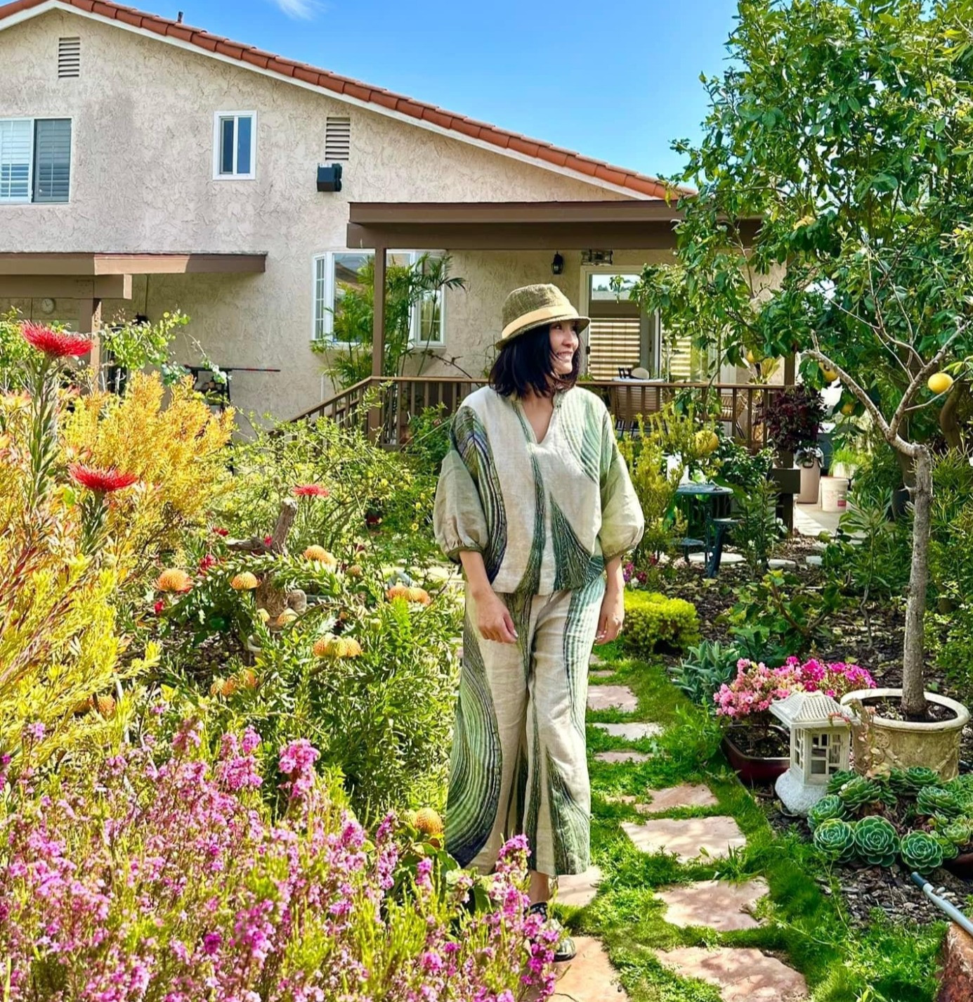 Biệt thự ở Mỹ như resort 5 sao của phú bà Hồng Đào phim Mai-9