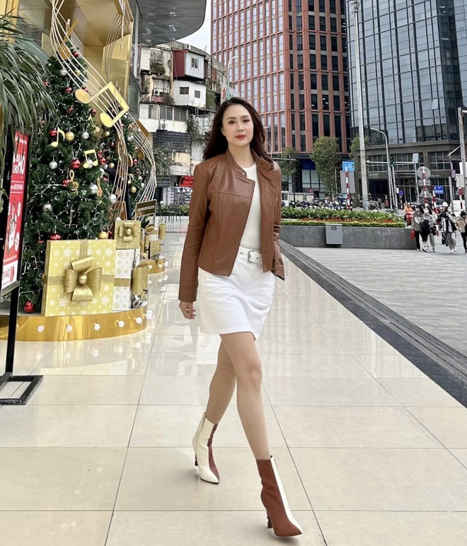 Ở tuổi 41, Hồng Diễm ngày càng mặc đẹp nhờ 5 món thời trang-1