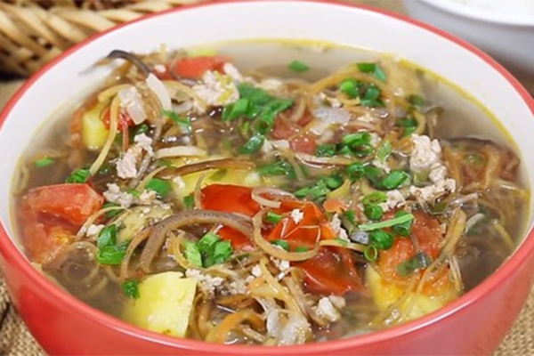 Loại thịt có sắt cao hơn thịt gà và cá, ăn nhiều bổ máu, đem nhúng dấm thành món siêu ngon-6