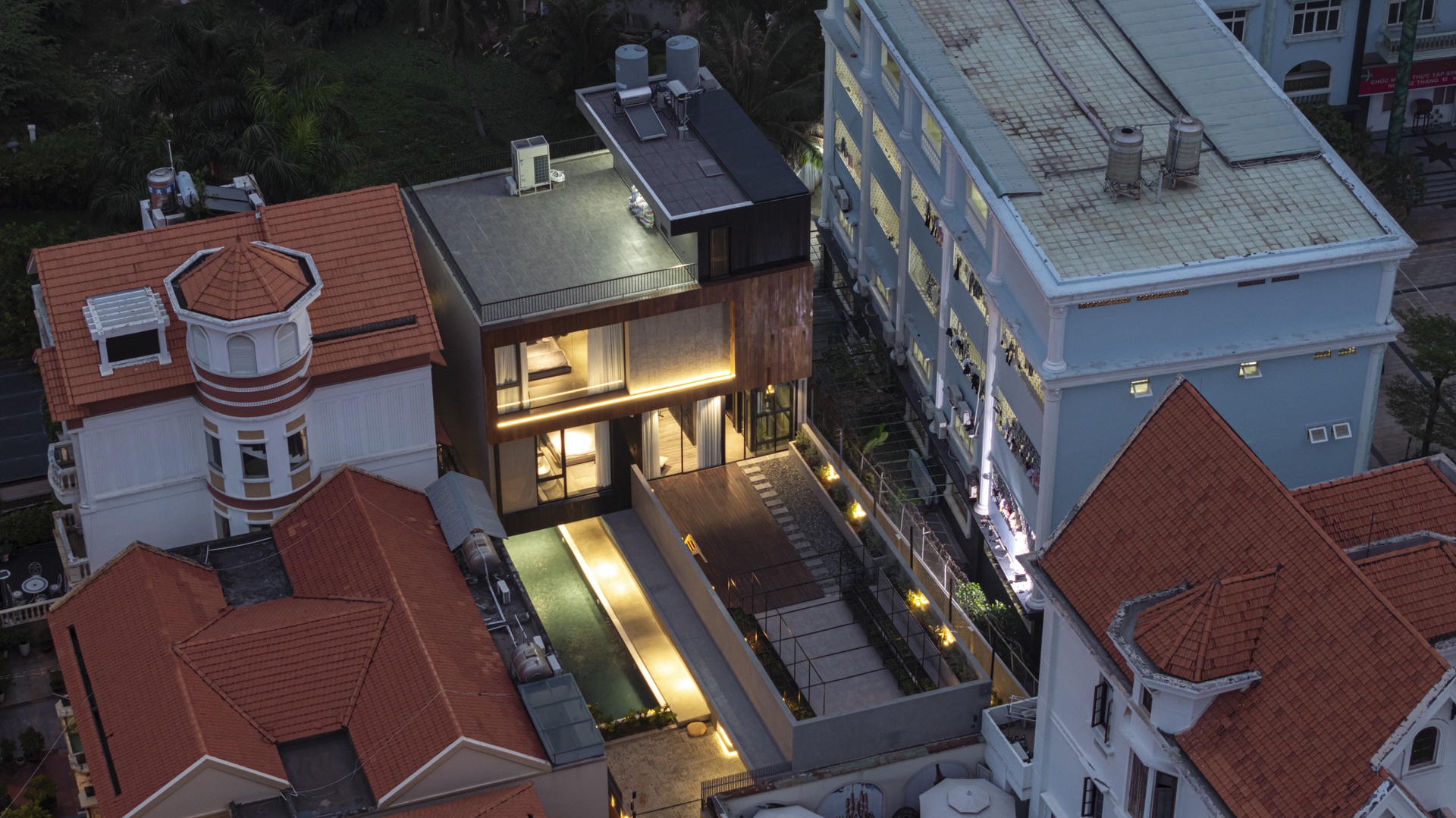 Vợ chồng 9X xây biệt thự có bể bơi, không gian sang trọng đẹp mê-1