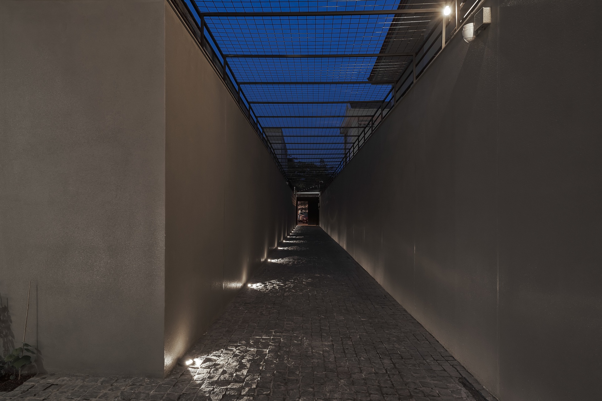 Vợ chồng 9X xây biệt thự có bể bơi, không gian sang trọng đẹp mê-10