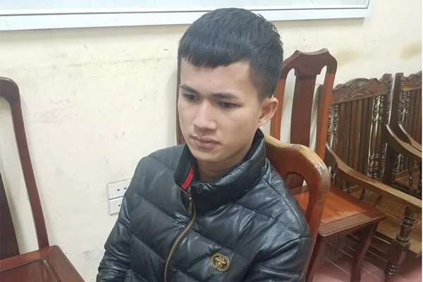 Gặp chốt kiểm tra nồng độ cồn, tài xế dương tính ma túy tông thẳng vào công an-1