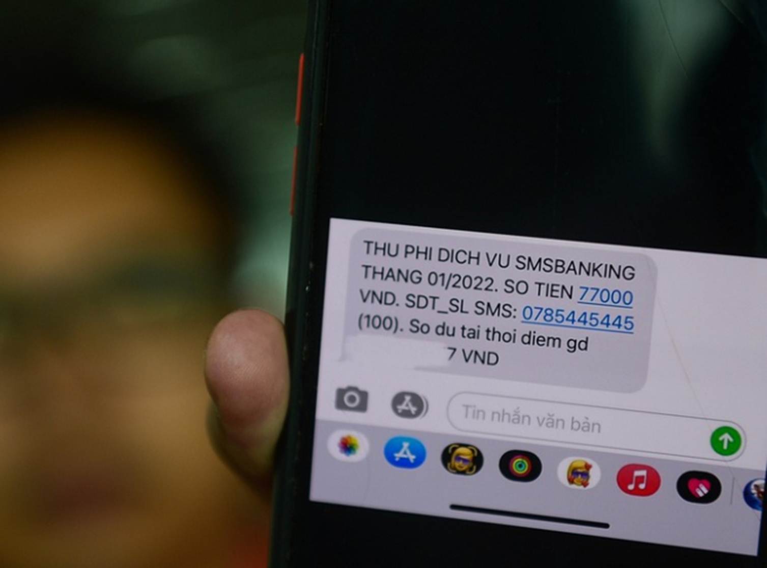 Nhiều người kêu trời vì sốc với phí SMS banking lên đến tiền triệu, điều gì đang xảy ra?-5