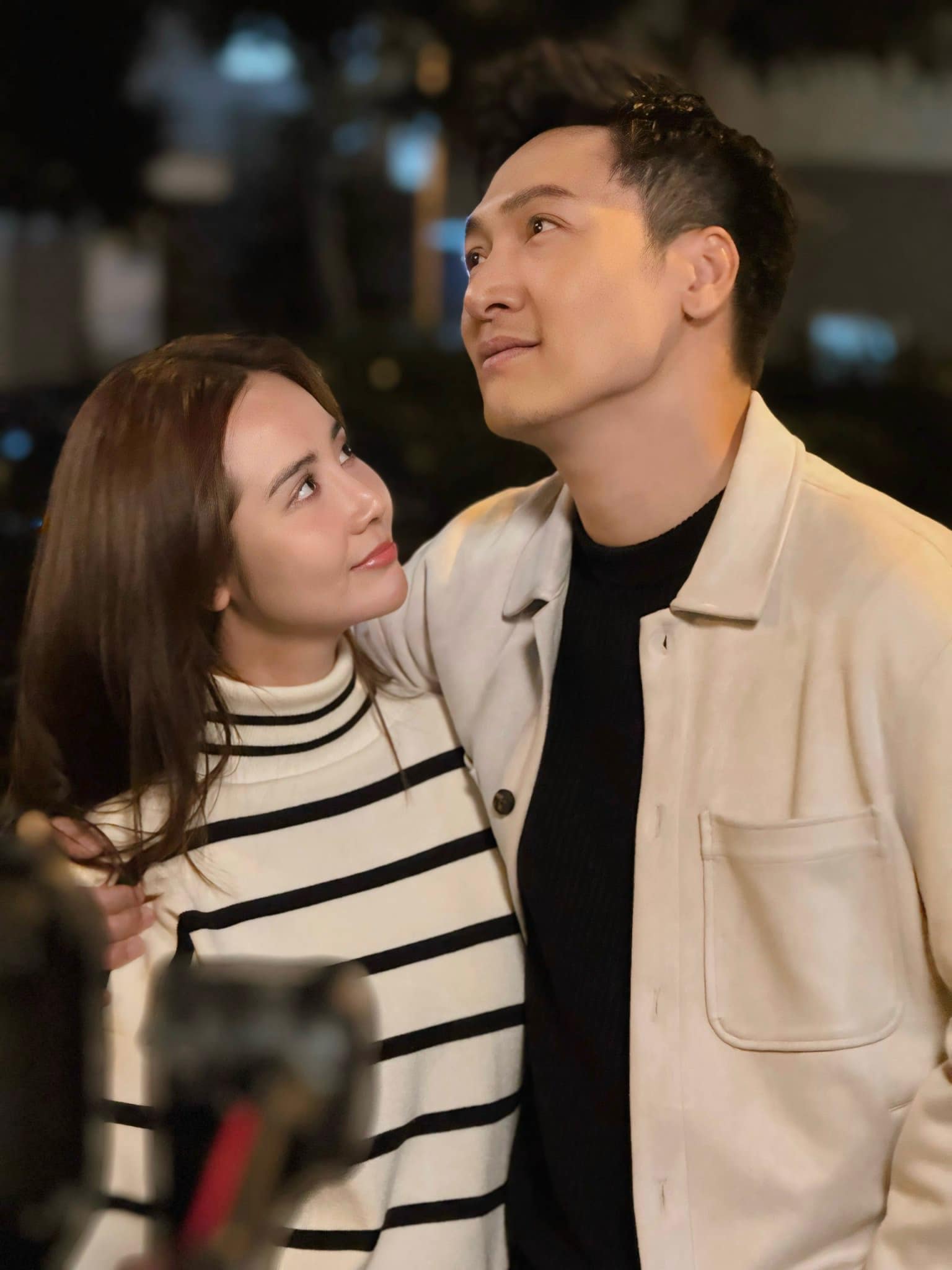 Huyền Lizzie lộ nhẫn cầu hôn của Mạnh Trường ở kết phim Chúng ta của 8 năm sau?-12