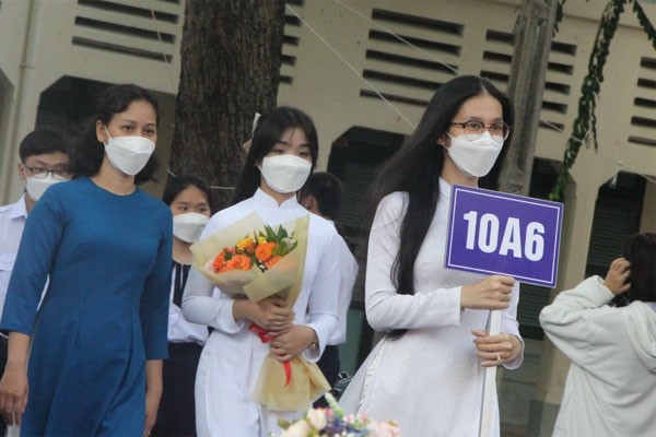 Bộ GD tuýt còi việc dùng IELTS tuyển thẳng lớp 10, các tỉnh thay đổi thế nào?-1