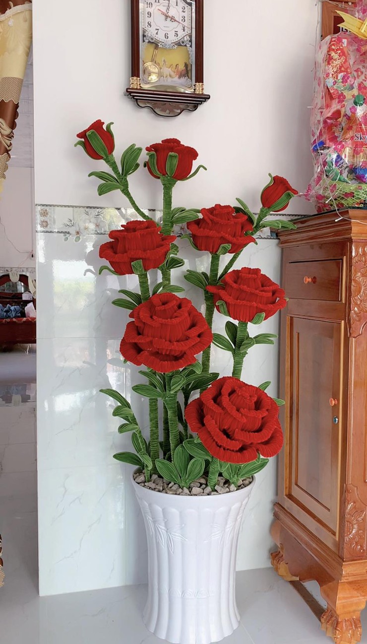 Làm chậu hoa hồng, cô gái bất ngờ vì nhận hàng loạt đơn đặt mua với giá 3 triệu-2