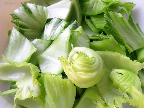 Phụ nữ bước vào tuổi trung niên nên ăn nhiều món này, vừa nhuận tràng, ngăn ngừa loãng xương lại thơm ngon, bổ dưỡng-2