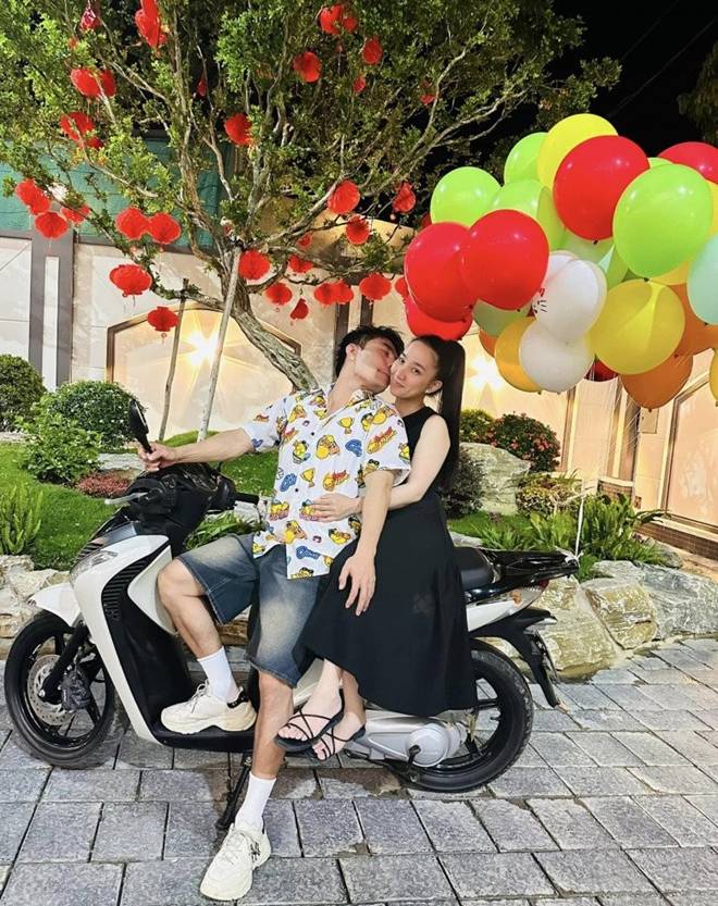 Hé lộ cơ ngơi mới mà Lê Dương Bảo Lâm xây vì mẹ vợ quá cố, nam diễn viên mua nhiều nội thất đắt đỏ-1