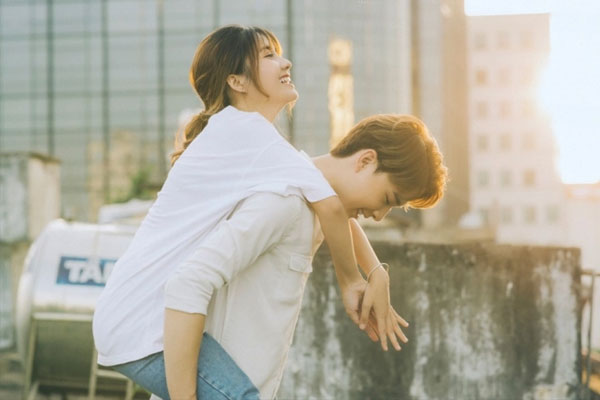 7 hành động đơn giản trói tim anh ấy-2