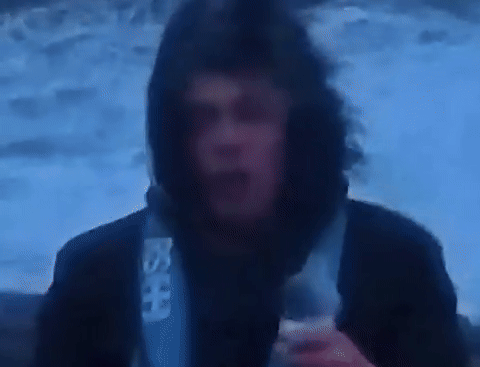 Phóng viên gặp sự cố tai hại ngay trên sóng truyền hình trực tiếp, dân mạng xem xong không thể nhịn cười-2