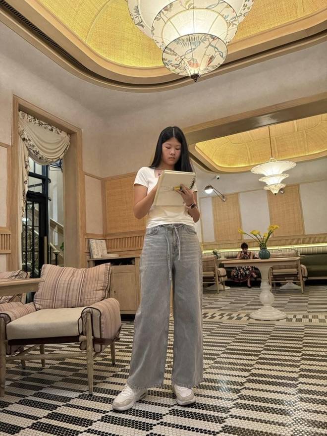 Ái nữ cao gần 1m8 của Bình Minh 15 tuổi đã bộc lộ tài năng thiên bẩm, dự đoán là kiến trúc sư giỏi trong tương lai-1