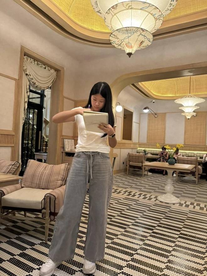 Ái nữ cao gần 1m8 của Bình Minh 15 tuổi đã bộc lộ tài năng thiên bẩm, dự đoán là kiến trúc sư giỏi trong tương lai-2