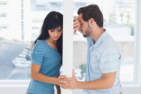Bạn trai tôi có 5 em gái, bố mẹ ra sức phản đối chuyện tình yêu