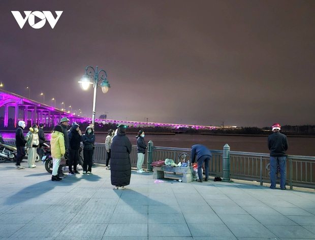 Tìm kiếm nữ sinh ở Hải Phòng nghi nhảy cầu tự vẫn-1